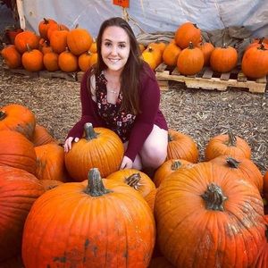 Meet your Posher, Lauren